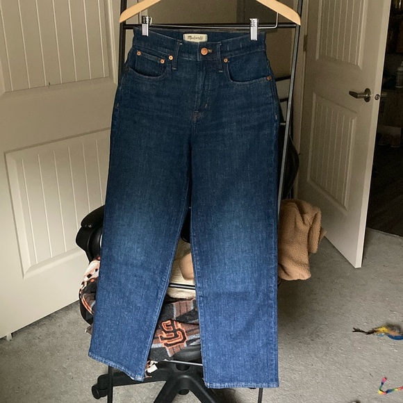 The Petite Perfect Vintage Wide-Leg Jean in Chartwood Wash - Picture 6 of 11